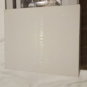 KKW diamond fragrance (white)